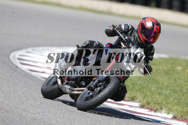 /Archiv-2025/48 25.08.2025 Cornu Master School ADR/gruen-vert/71